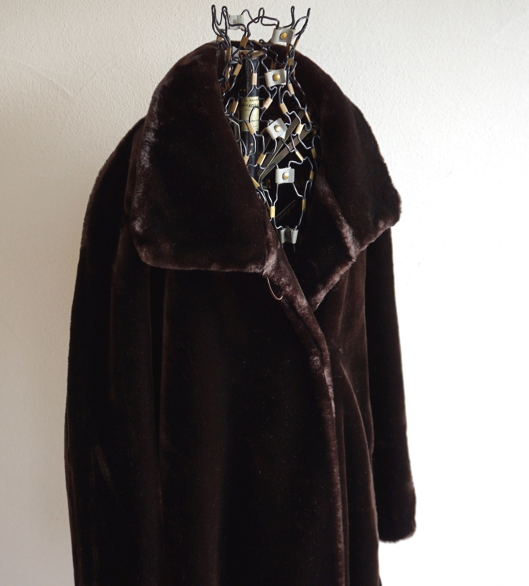 1980s~90s Vintage USA made SAJON big Silhouette fake fur coat XL rank dark brown boa .... America old clothes 