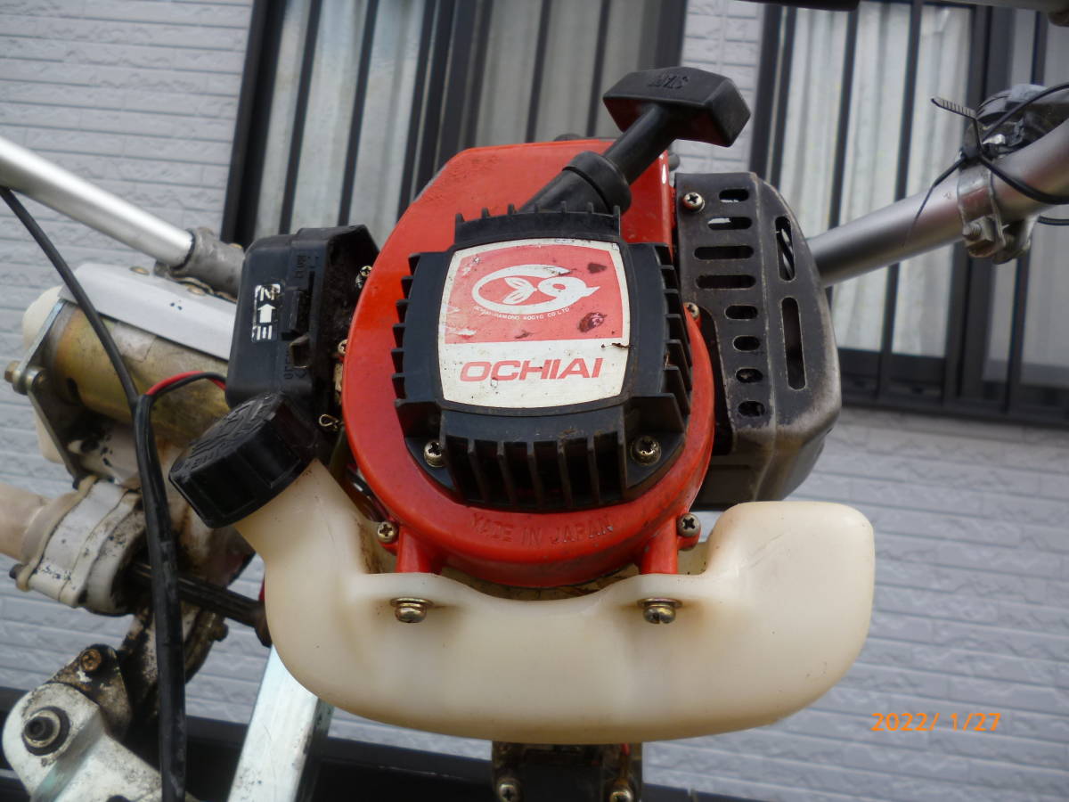 オチアイ 落合 OCHIAI EW12D 自走式両面裾落し機 バリカン 茶園 オチアイ 落合 OCHIAI EW12D 自走式両面裾落し機 バリカン 茶園