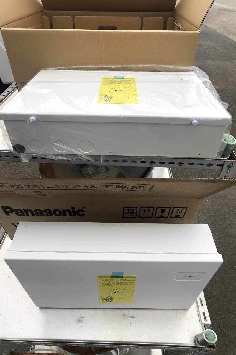 PanasonicパナソニックVBSNA7C2A 昇圧回路付接続箱 標準5/昇圧2回路 太陽光発電 屋内/屋側集中型パワーコンディショナー専用 未使用品