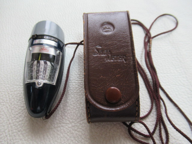 # ultimate rare beautiful goods operation possible 1950 period original leather case attaching!warutsu(WALZ) SNAP METER original design Rocket type light meter se Len light system 