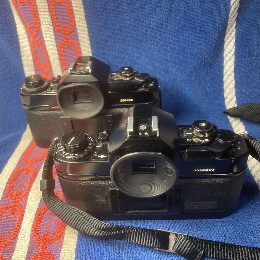 ★CANON A-1 ボディ２台+Canon FD 50mm F1.4 S.S.C. 他　レンズ３個セット 前後レンズキャップ他 付属品多数_画像3