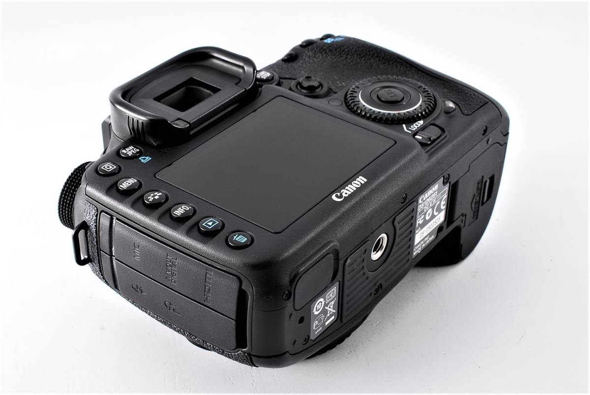☆極上品☆Canon EOS 7D ボディ キヤノン☆撮影が楽しい描画力抜群の