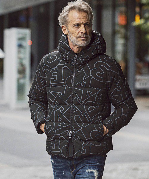 1PIU1UGUALE3 RELAX LETTERING DOWN JACKET ウノ ピゥ ウノ ウグァーレ