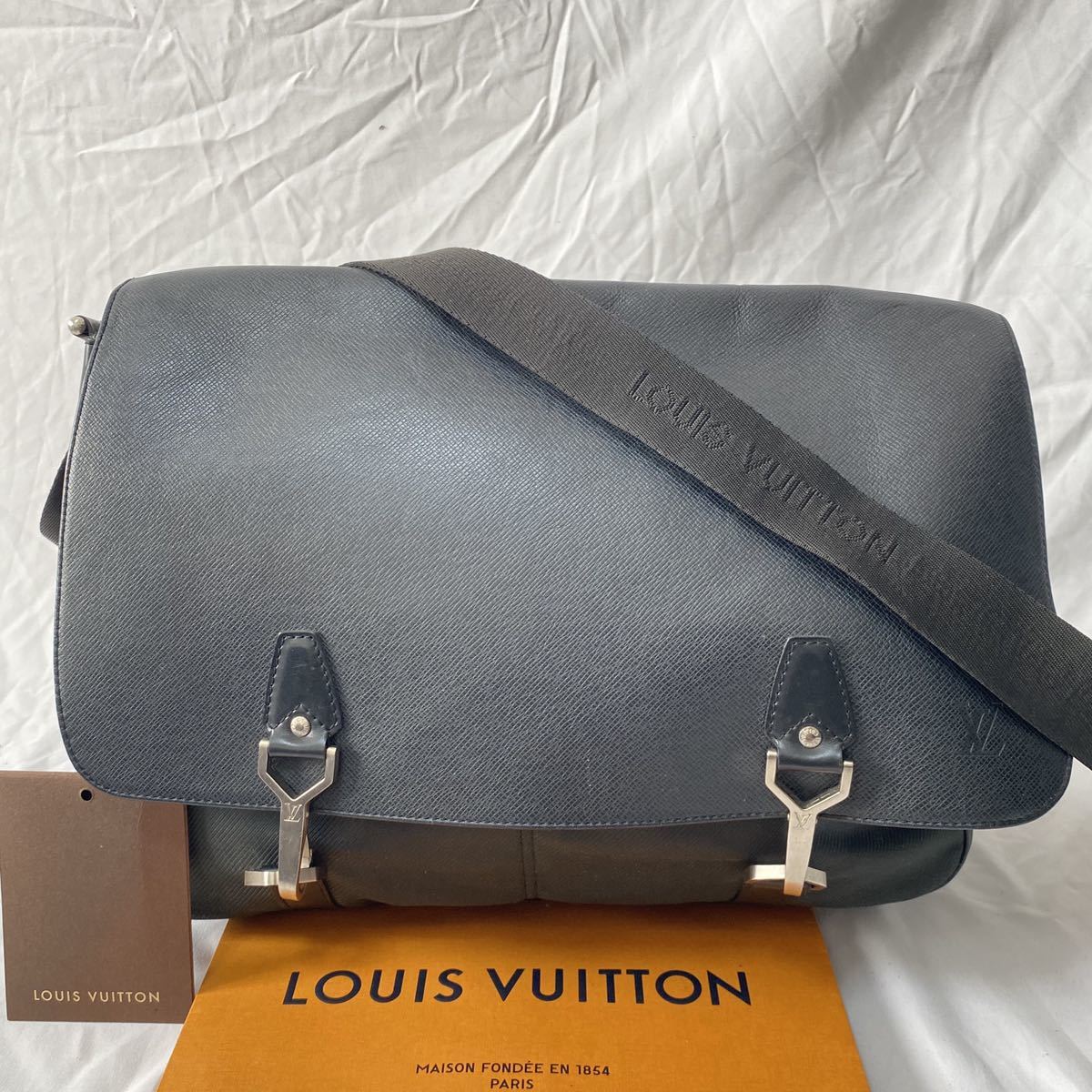 1円 『最高級の逸品』Louis Vuitton ルイヴィトン タイガ デルスー