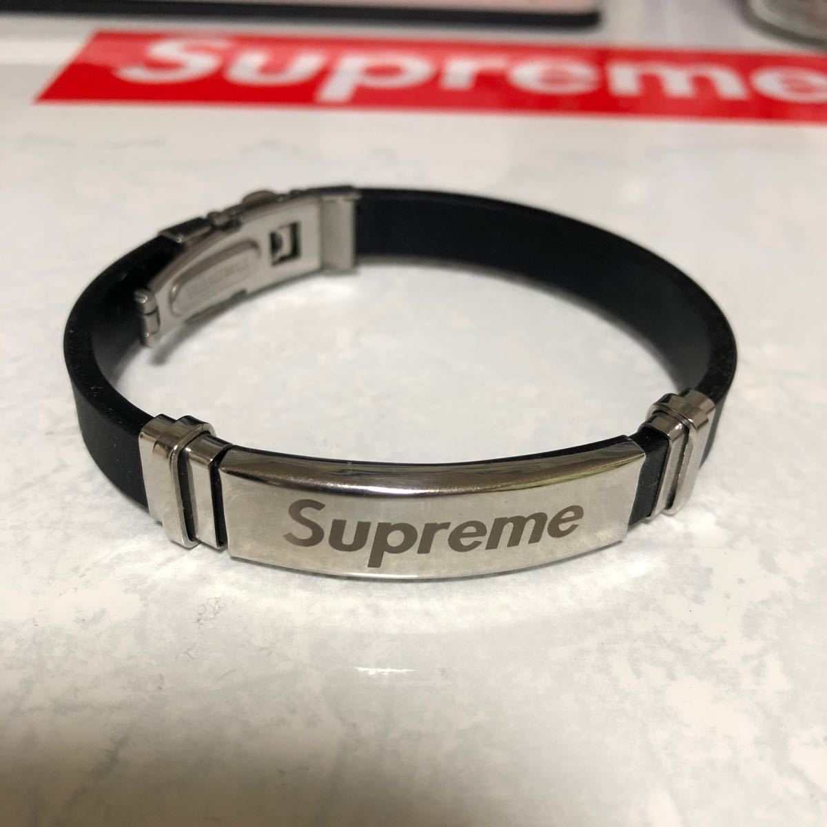 supreme ラバーブレスレット