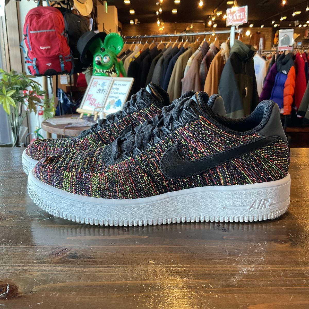 27cm ナイキ AIR FORCE 1 フライニット エアフォース AF 白 27cm ナイキ AIR FORCE 1 フライニット エアフォース AF 白
