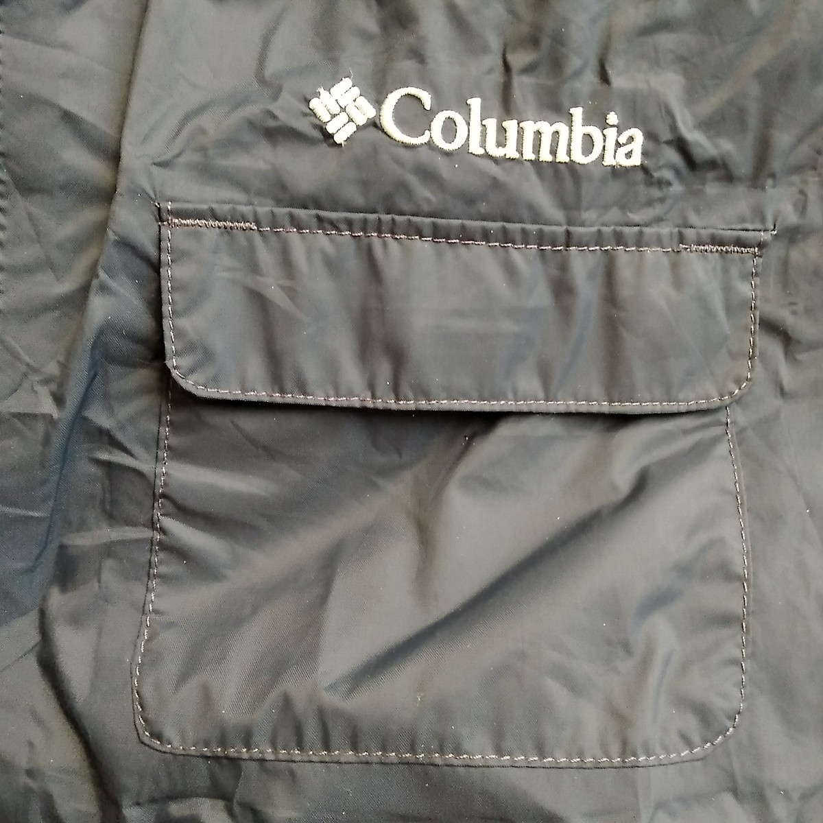 古着 Columbia コロンビア 　OMNI-TECH　フード　ナイロンジャケット　レディース