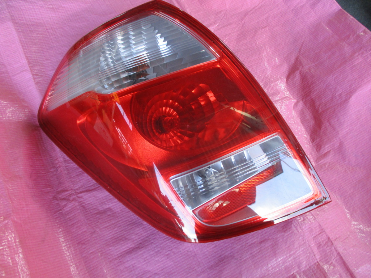 市場 中古 NCP100 右テールランプ 中古部品 ラクティス 市場 中古 NCP100 右テールランプ 中古部品 ラクティス