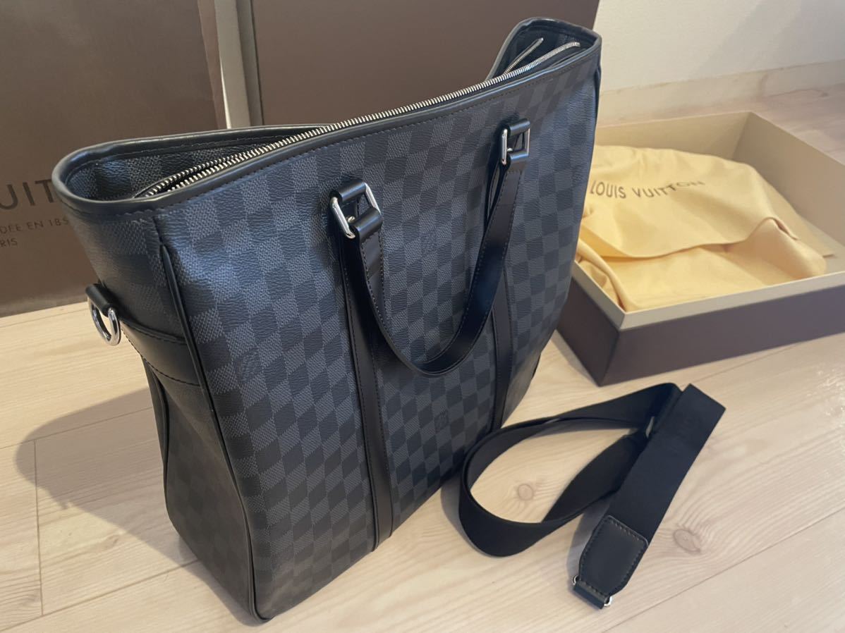 ルイヴィトン LOUIS VUITTON ダミエグラフィット タダオ product