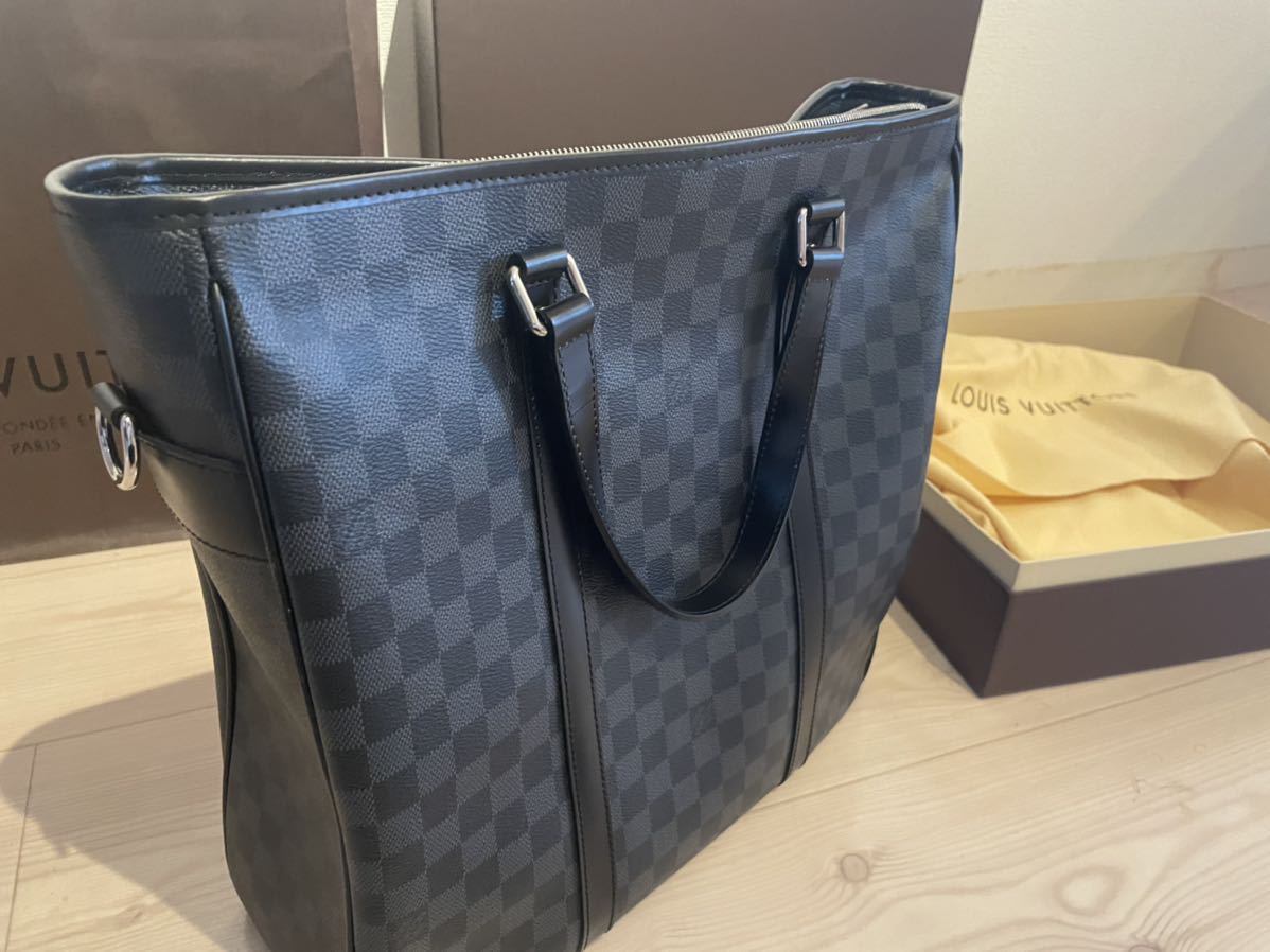 ルイヴィトン LOUIS VUITTON ダミエグラフィット タダオ product