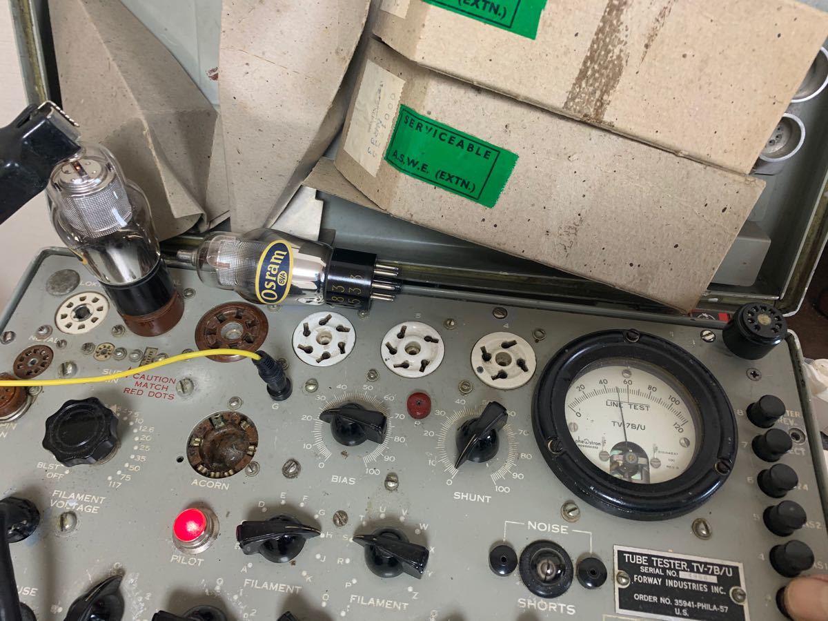 NR83/CV1935/Osram 欧州デットストック球 パンチプレート NR83/CV1935/Osram 欧州デットストック球 パンチプレート