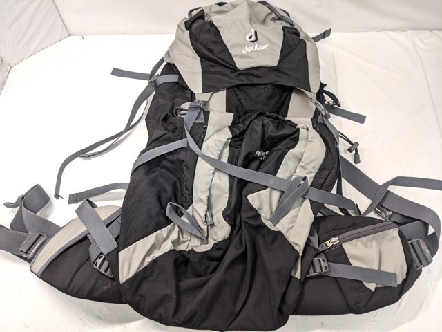 【1yt116】C63 登山 トレッキング用品 ザック バックパック deuter ドイター ACT lite 40+10L