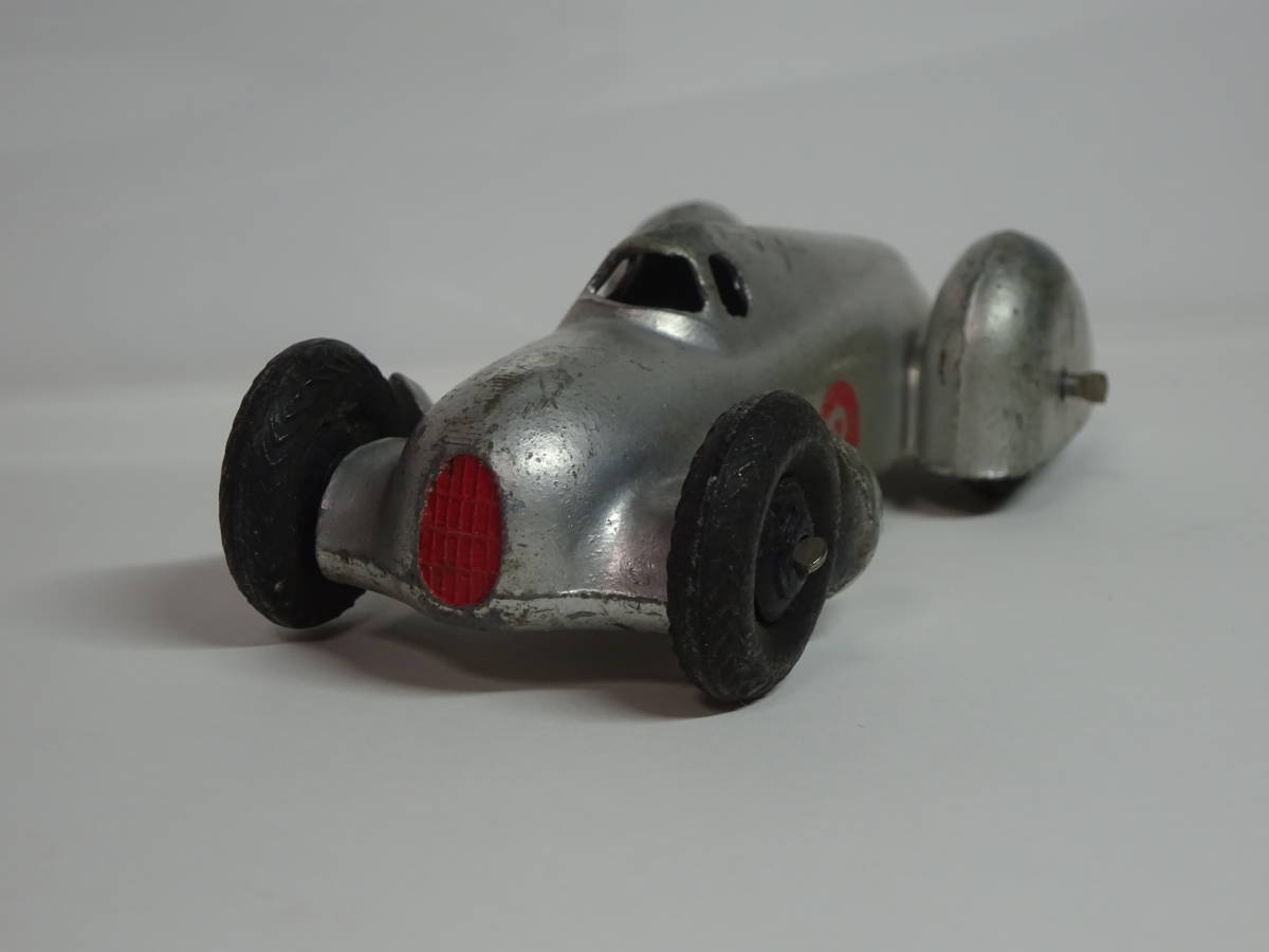 1946 VINTAGE DINKY 23d オートユニオン レーシングカー #2_画像1