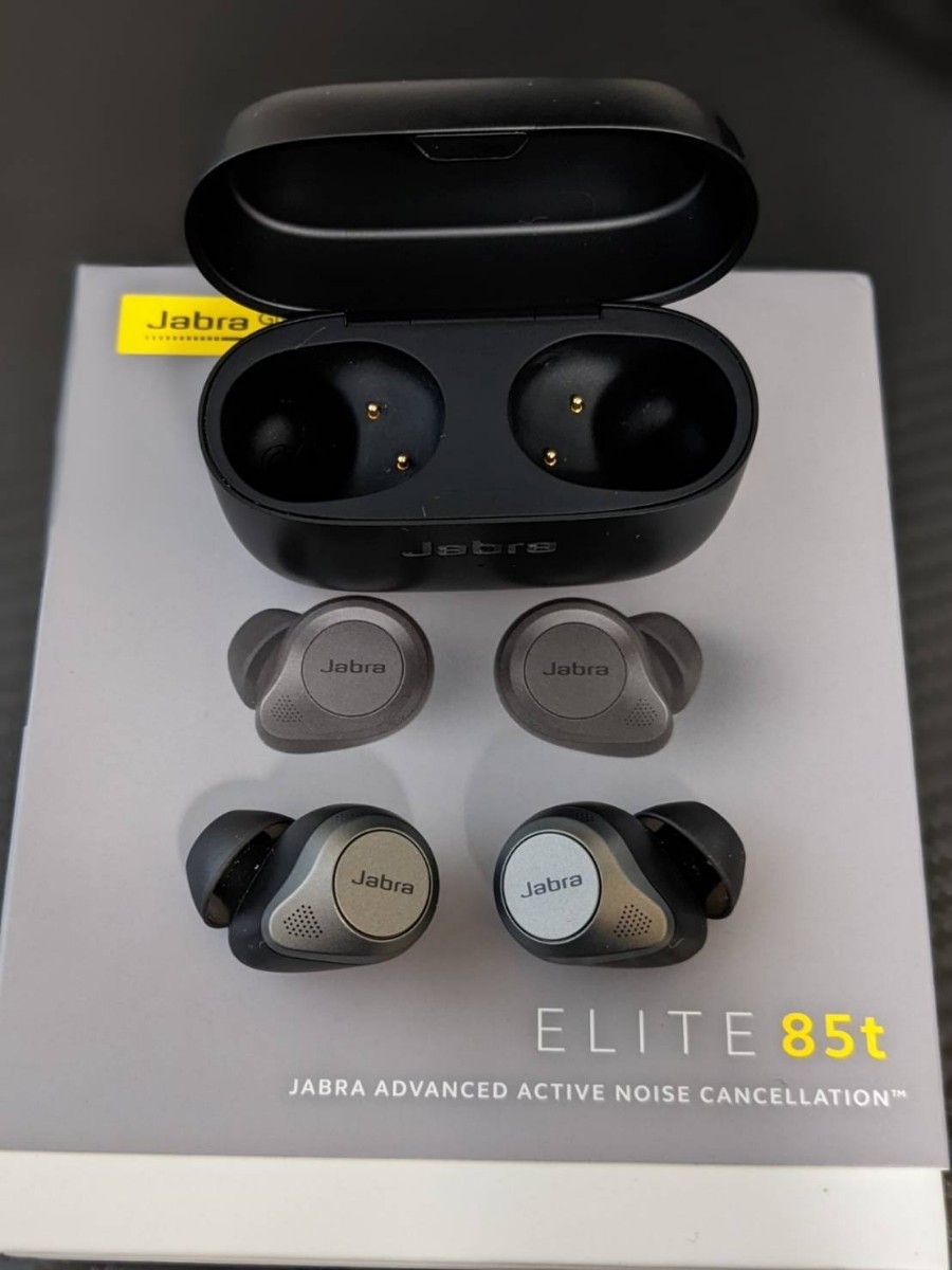 ほぼ新品 Jabra Elite 85t Titanium Black 完全ワイヤレスイヤフォン