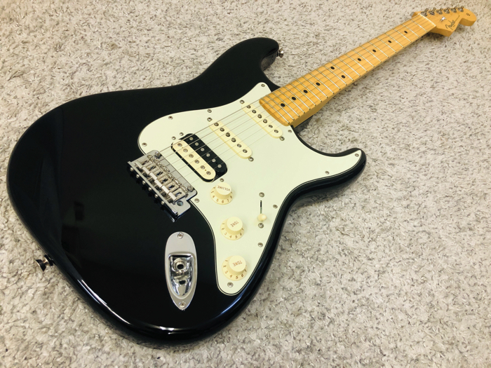 月末限定価格 いラインアップ 国際ブランド Fender USA American Professional Stratocaster 2016年製 ハードケース付き MN Shawbucker HSS Black