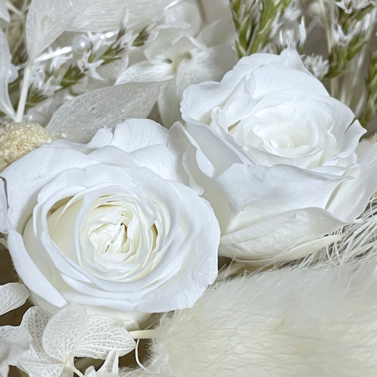 プリザーブドフラワー薔薇2輪★ホワイト花材詰め合わせ