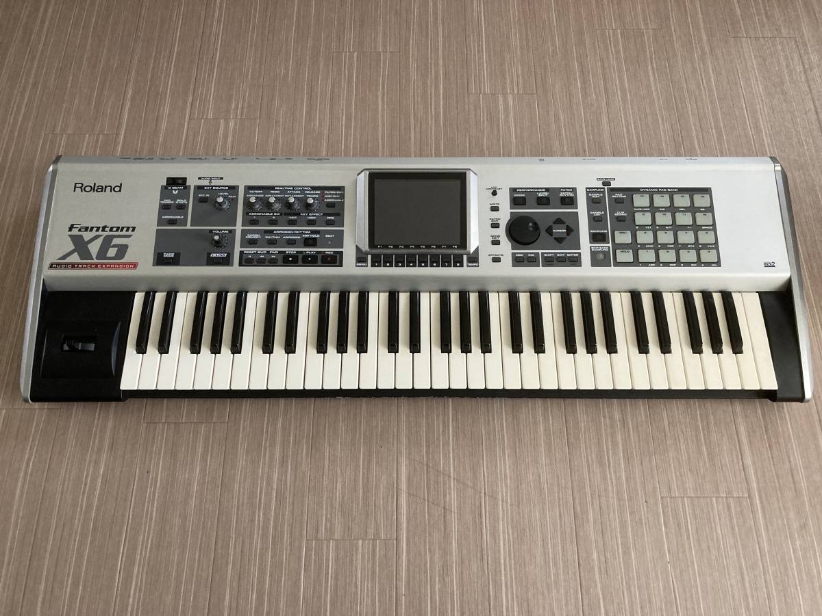 アウトレット販売  シンセサイザー　キーボード X8 Fantom Roland 最終値下げ 鍵盤楽器