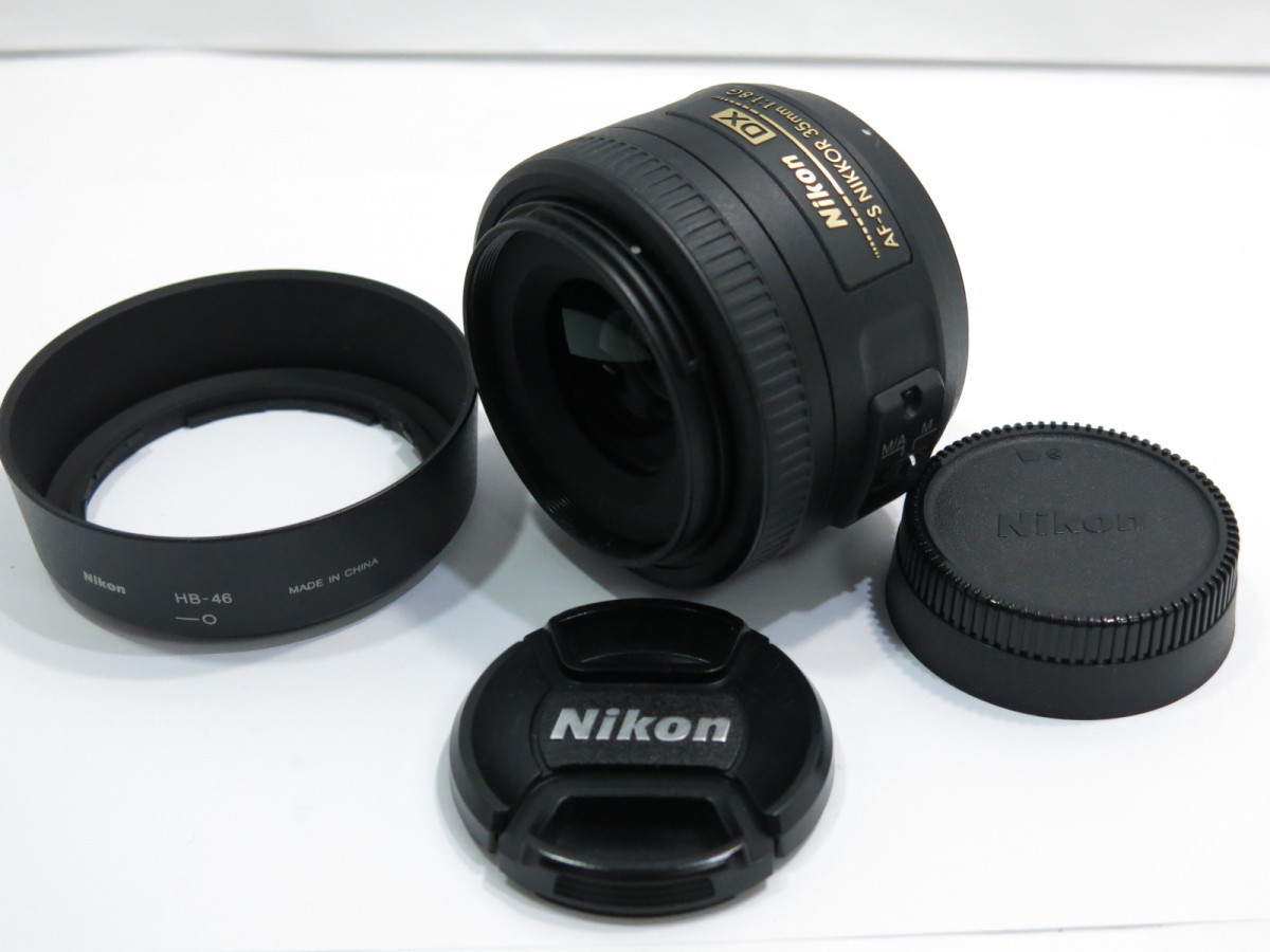 大人気の 【 中古レンズ [管YM22] Nikon フード付 HB-46 F1.8G 35mm DX AF-S 】Nikon ニコン