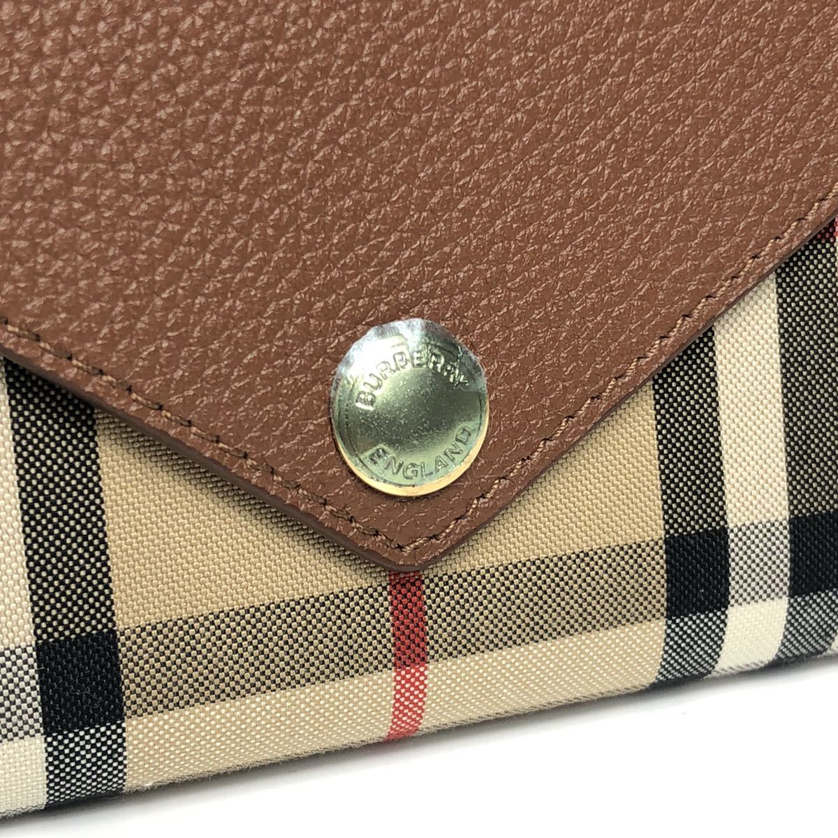 ヤフオク! - 【未使用保管品】BURBERRY バーバリー 長財布 ヴ...