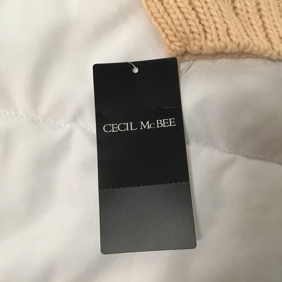 Y-348☆　セーター　CECIL McBEE　セシルマクビー　Ｍサイズ　新品_画像3