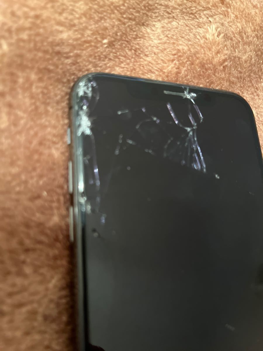 iPhoneXS256GB(画面割れジャンク品)