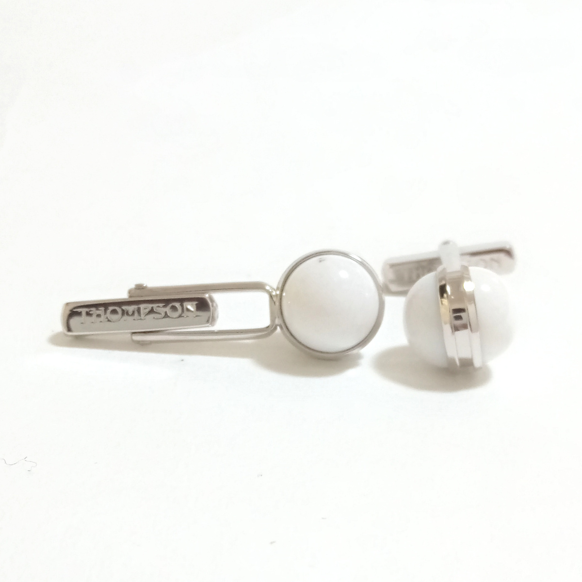 [tsc26] new goods THOMPSON ton pson cuffs cuff links silver × white natural stone lamp body 