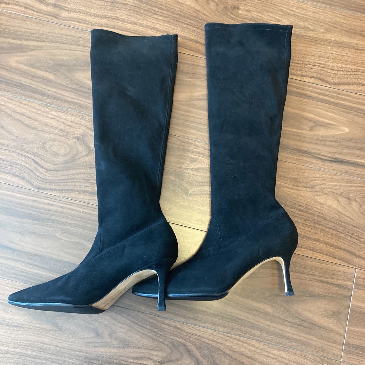 マノロブラニクMANOLO BLAHNIK黒スエードストレッチブーツ39ハーフ貴重