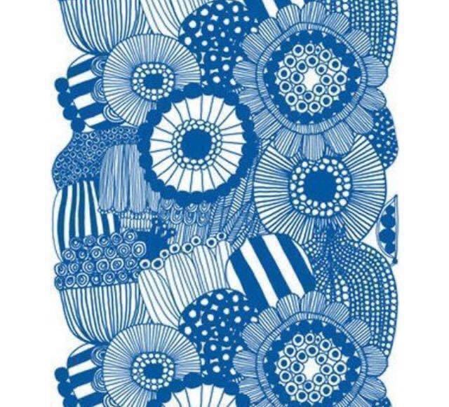 新品●マリメッコ 25x72㎝ ピエニシールトラプータルハコットン生地 marimekko 布 生地 PIENI SIIRTOLAPUUTARHA ラスト一点