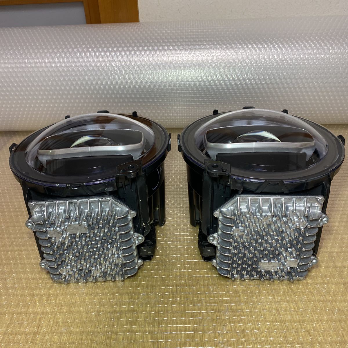☆ほぼ新車外し 美品 Jeep ジープ ラングラー JL rubicon 純正 左右