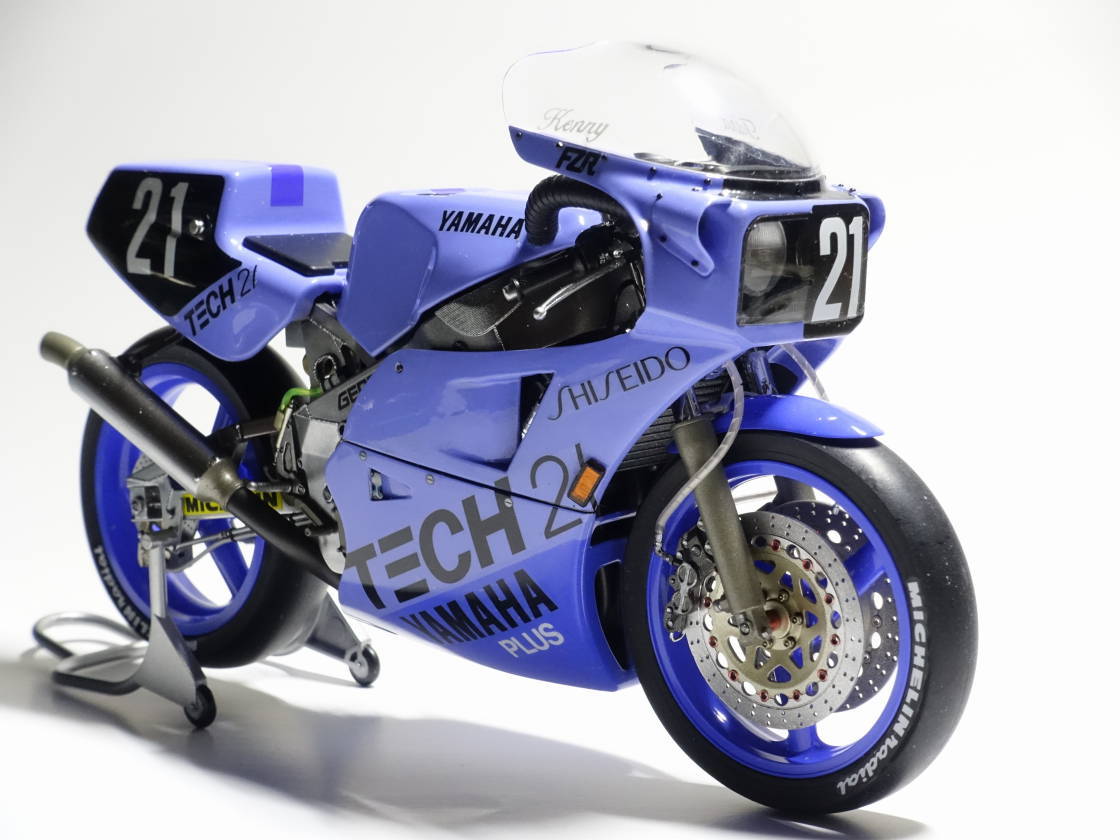フジミ 1/12 ヤマハ FZR750 TECH21 レーシングチーム 1985年 鈴鹿8耐