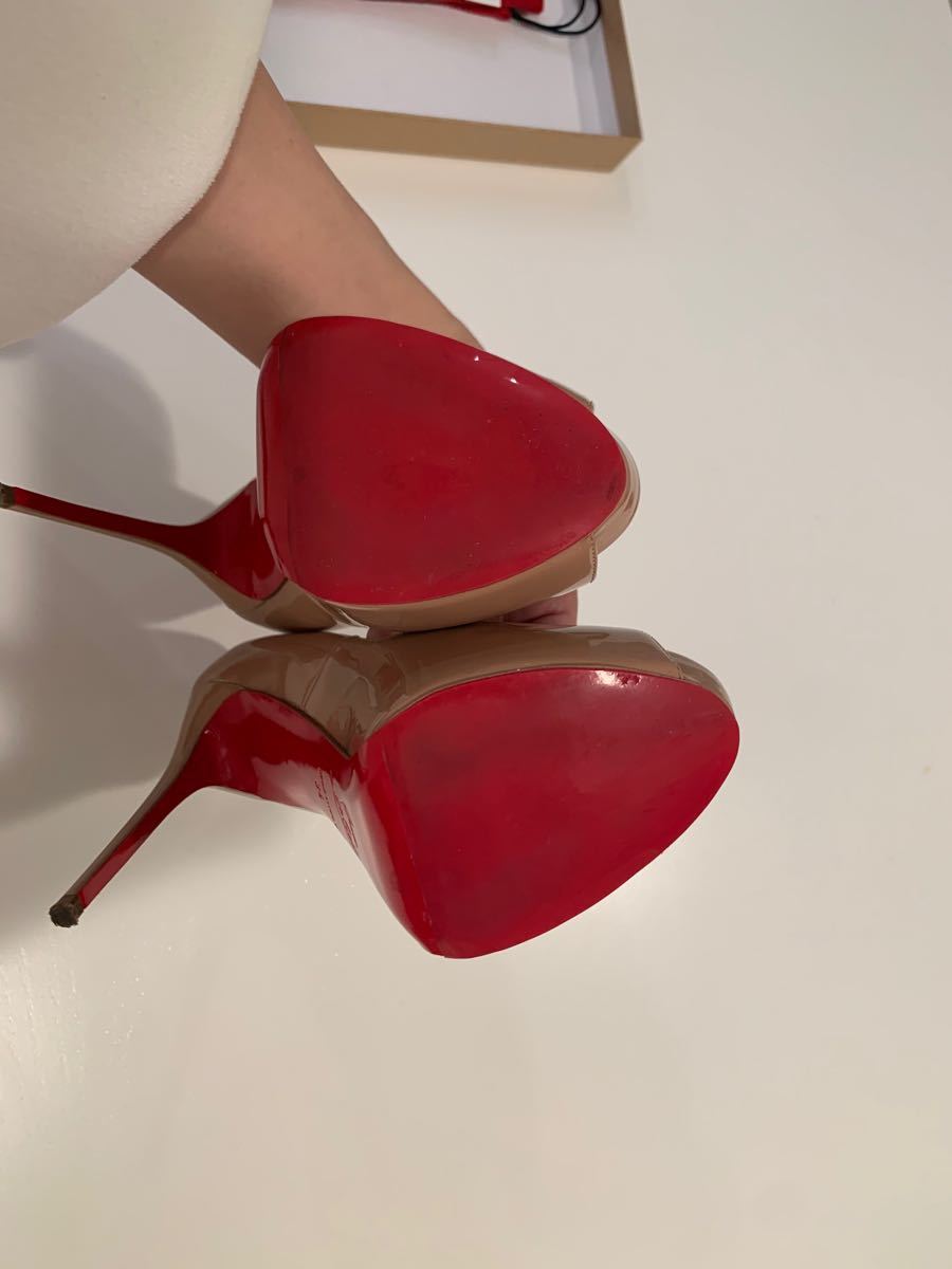 クリスチャンルブタン Christian Louboutin New Very Prive ヒールパンプス イタリア製　ルブタン　