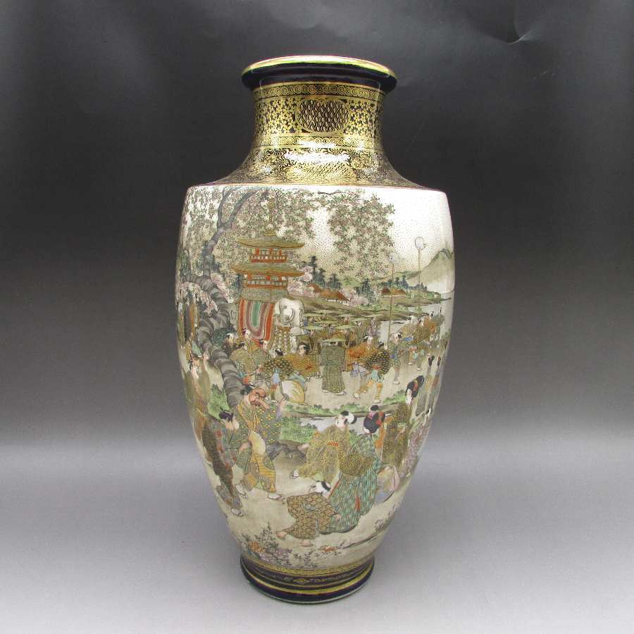 薩摩焼 瑠璃地金襴手風景文花瓶 u5068