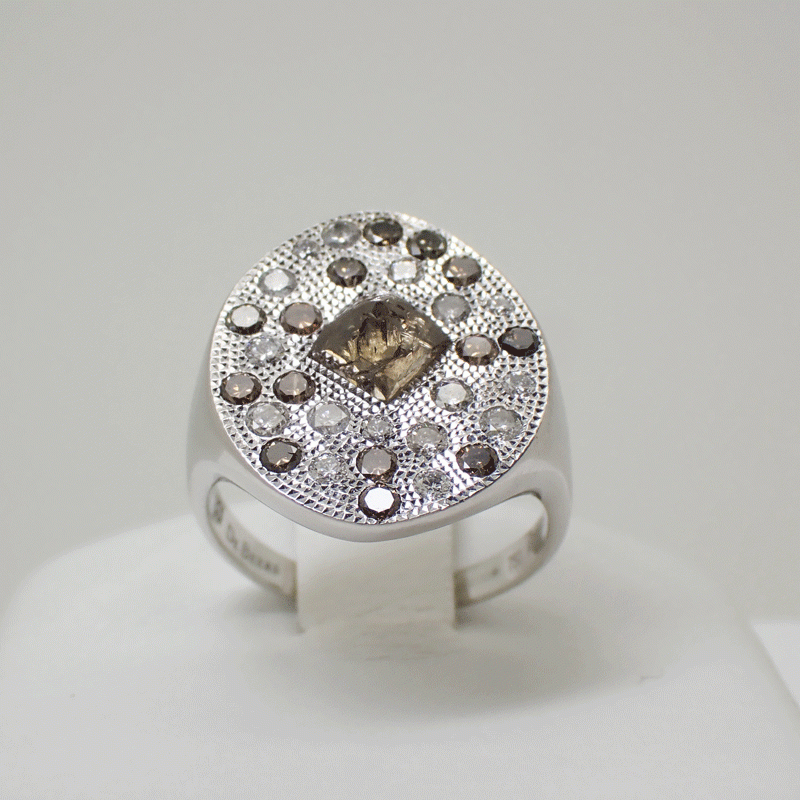 DE BEERS デビアス タリスマンシグネットリング ダイヤモンド 指輪 K18WG 750 #8号 重量6.1g　美品　送料無料！！