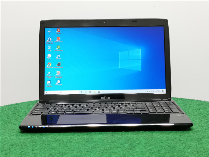 薄い、軽い、カメラ内蔵/15型/ノートPC/Windows10/新品SSD512/4GB/4世代i3/FMV　AH45/R 新品無線ウス　MS office2019搭載