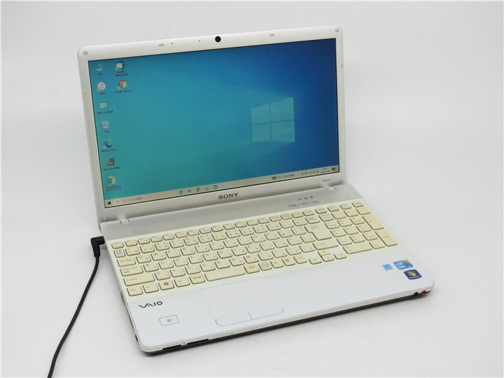 半額SALE/ カメラ内蔵/15型/ノートPC/Windows10/新品SSD256GB/4GB