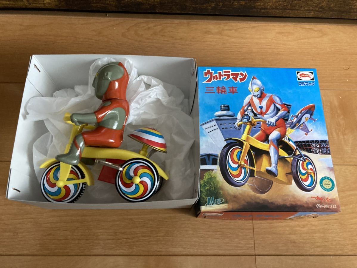 ブルマァク×M1号 ☆ウルトラマン 黄色三輪車 ver 昭和レトロ感 ブルマァク×M1号 ☆ウルトラマン 黄色三輪車 ver 昭和レトロ感