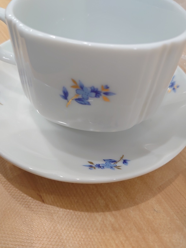 ●1円！　カップ＆ソーサ　ティーカップ　コーヒー　紅茶　観賞　飾り　青×金彩　花　激安！_画像4