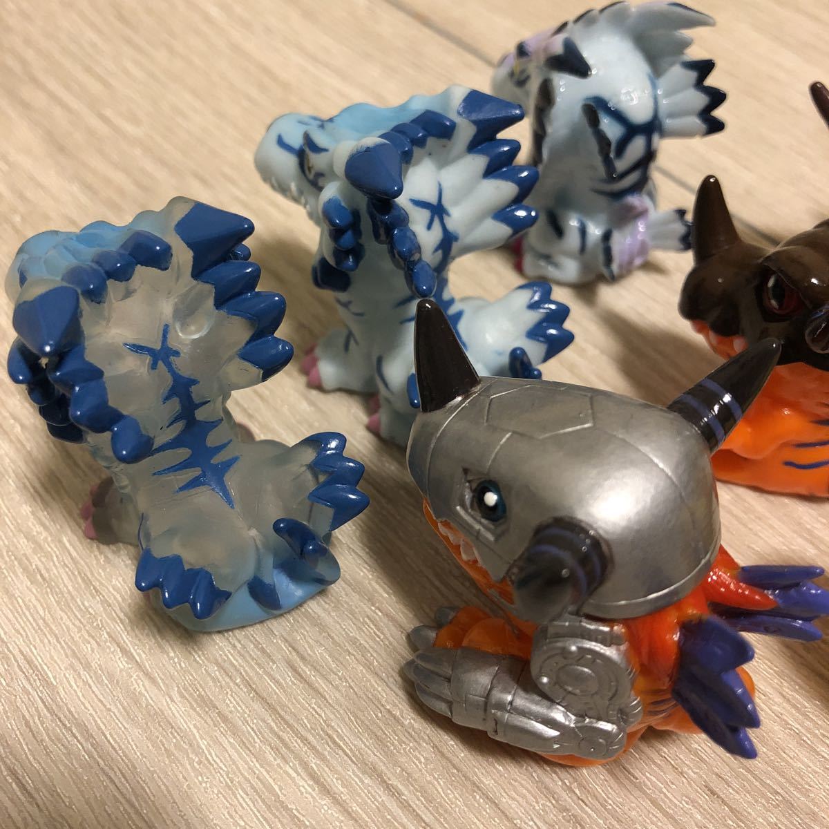 Yahoo!オークション - 8体 デジモン 指人形 フィギュア 希少クリア グ