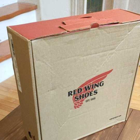 新春福袋 RED WING エンジニアブーツ レッドウィング ＃８２６８　ゴールデンサイズ　9.5D スエード　ラフアウト　スチールトゥ　27.5センチ　箱付き