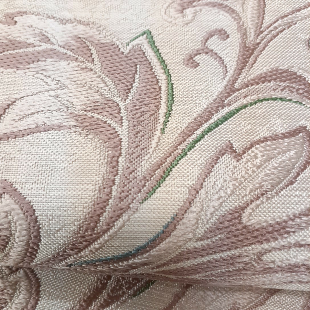 袋帯　西陣織　白色　白地　唐織　淡いピンク色　厚手生地　正絹　リメイク　ハンドメイド　