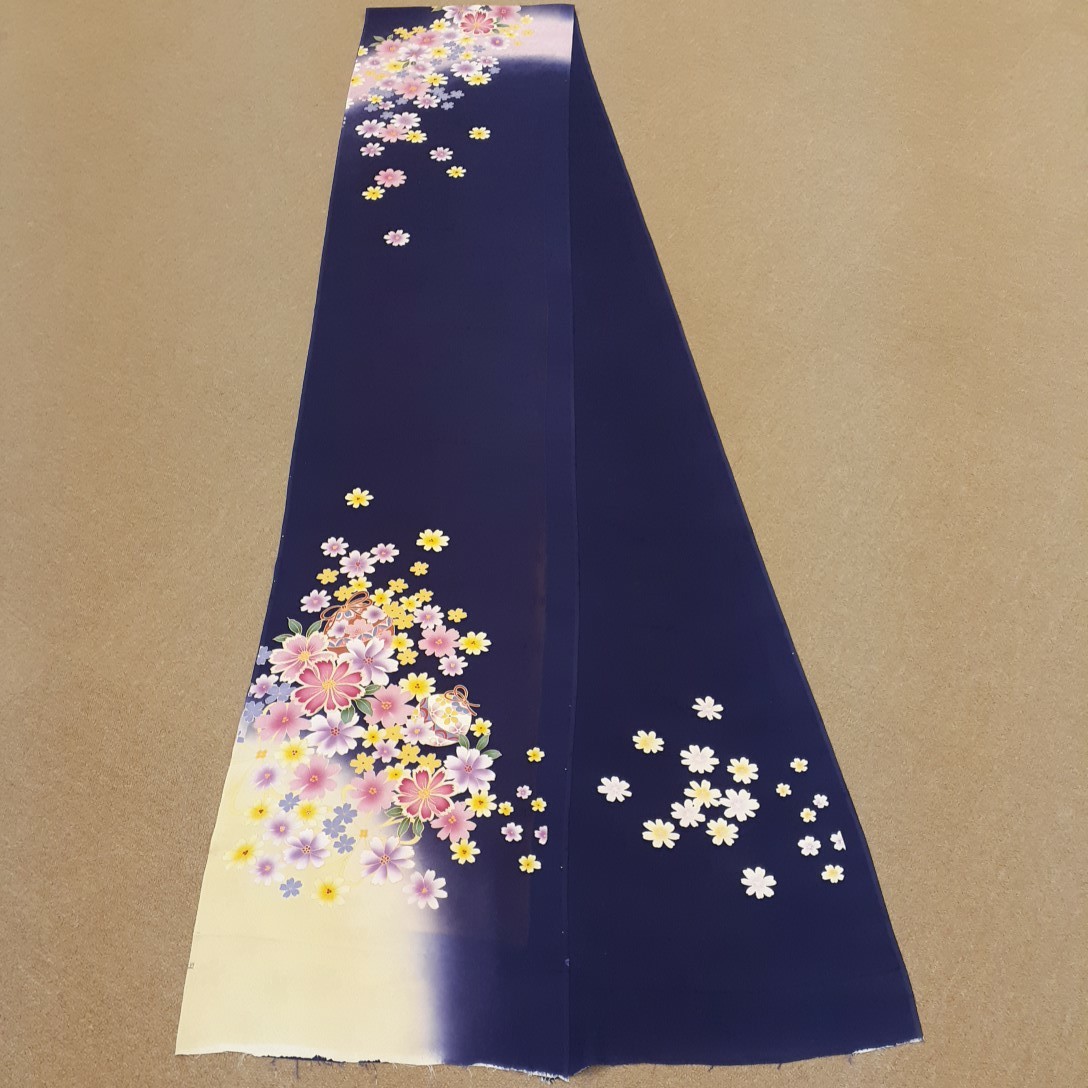 012601　正絹　紺紫色　花柄　桜柄　シルク350cm　はぎれ　ハギレ　リメイク　ハンドメイド