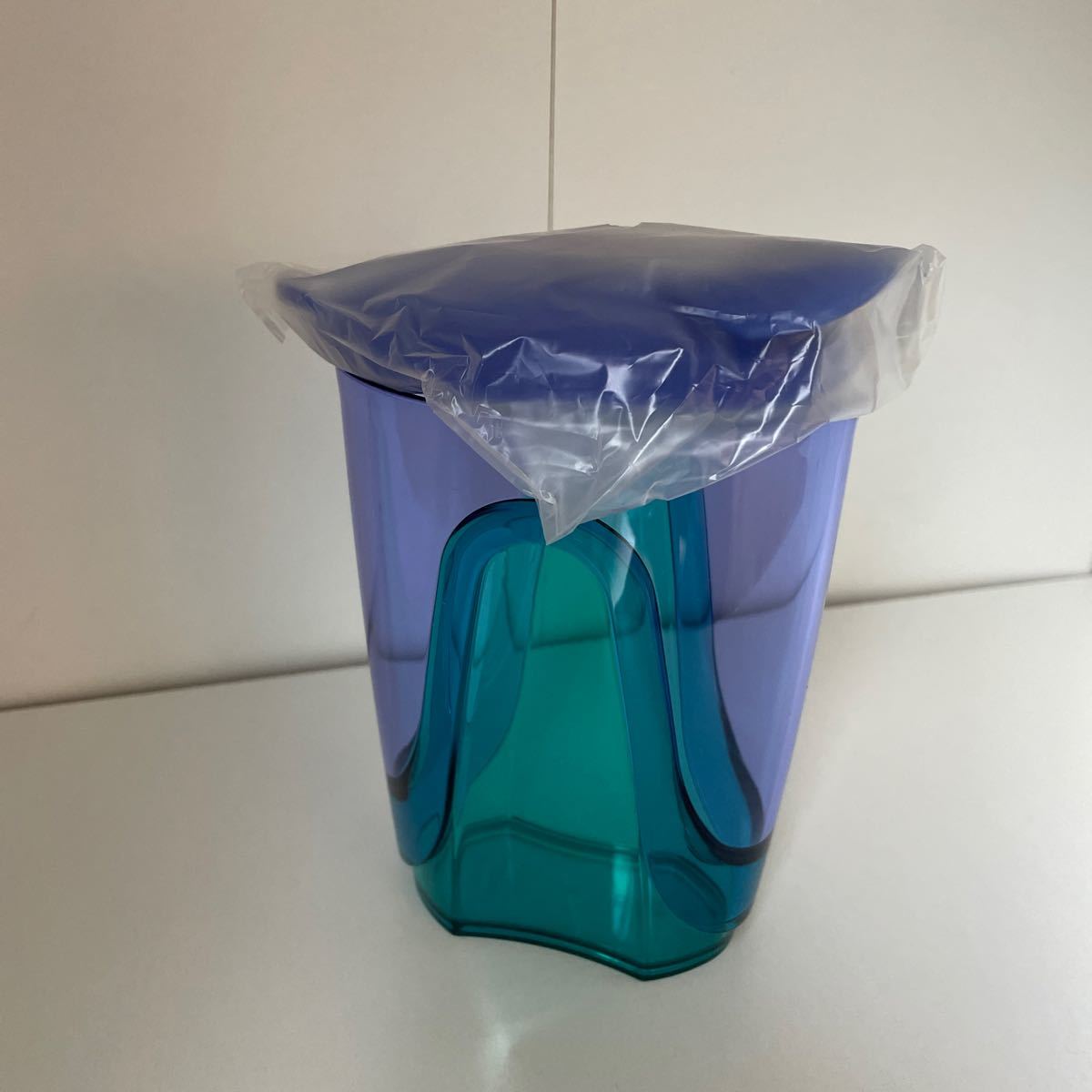 Tupperware】新品タッパーウェア エレガンシアディスペンサー|PayPay