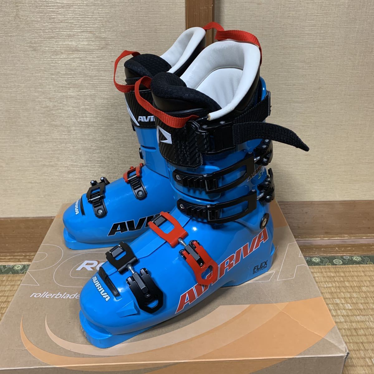 茄子紺 22/23 aviriva 130 25.5cm | teambetween.com