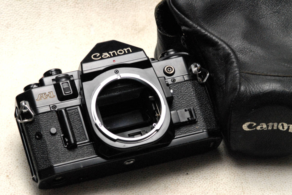Canon キャノン 昔の高級一眼レフカメラ A-1ボディ 希少品 _画像2