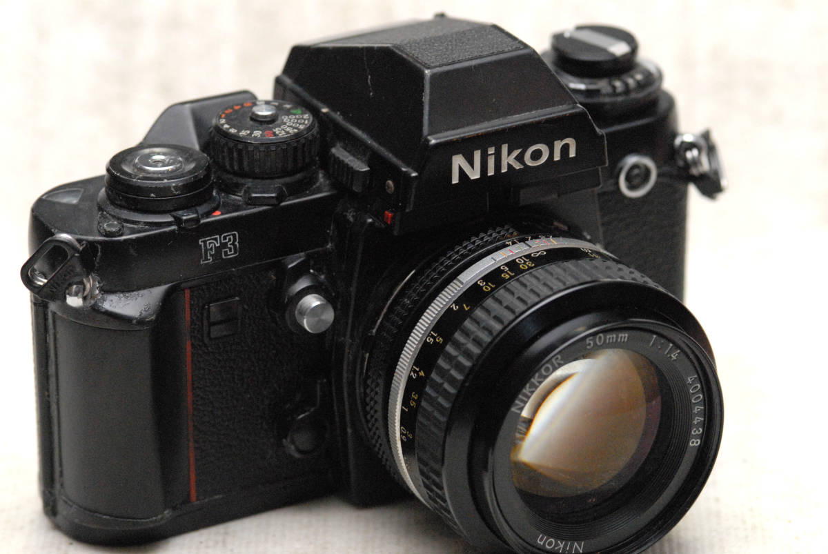 Nikon ニコン昔の高級一眼レフカメラ F3ボディ + 純正50mm単焦点レンズ1:1.4付 希少品 ジャンク_画像1