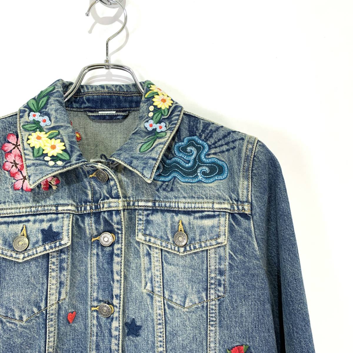Yahoo!オークション - GUCCI グッチ フラワー ビー 刺繍 デニム Yahoo!オークション - GUCCI グッチ フラワー ビー 刺繍 デニム