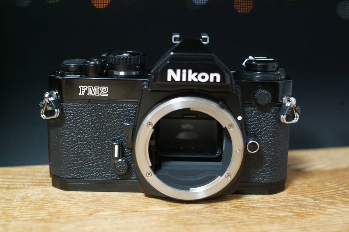 Nikon ニコン New FM2 ボディー
