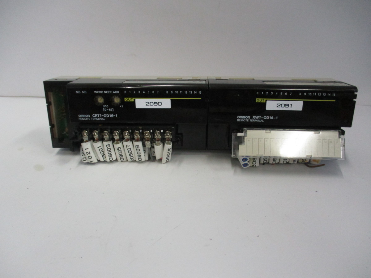 NEW Omron XWT-ID16-1 Connector Terminal 16 Point Ext Unit Input Type 