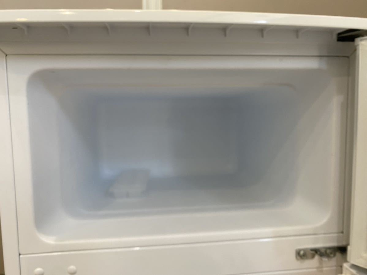 【2018年製】U-ing ユーイング ノンフロン 冷凍冷蔵庫 UR-D90J（W）2ドア 小型冷蔵庫 90L ホワイト　ご_画像8