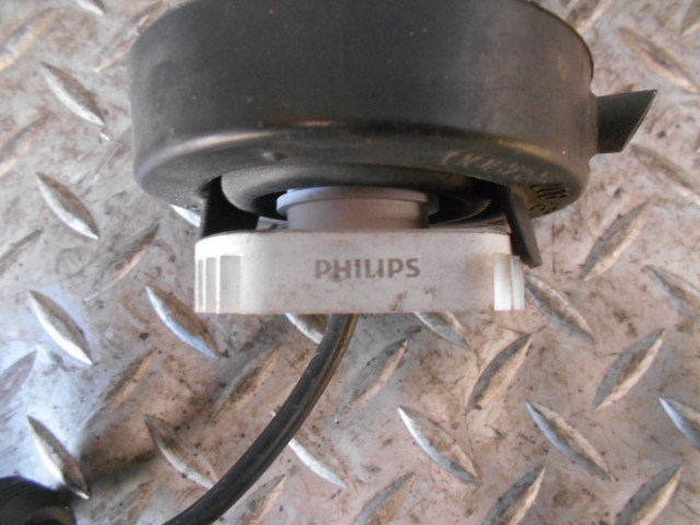 中古　LEDバルブ　H4　ヘッドライト用　2個セット　PHILIPS　（32-301）_画像4